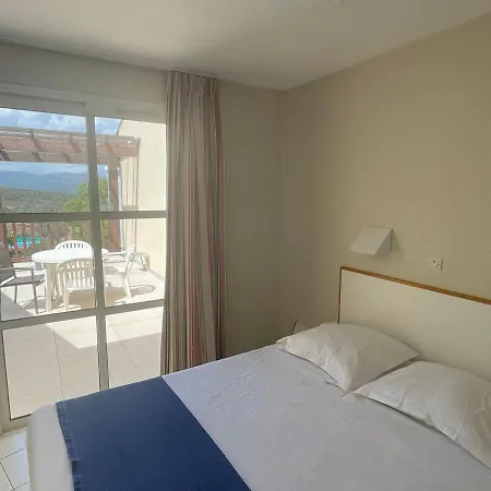 Apartment 2 Pieces Avec Grande Terrasse Et Piscine - Saint-raphael - Fr-1-504-604